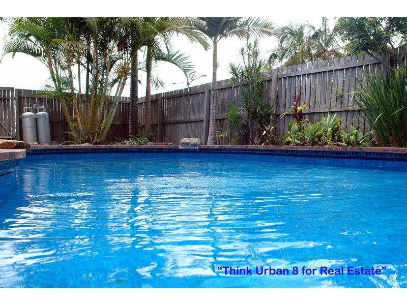 2 Lowan Street, Bellbowrie QLD 4070